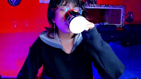 Snapshot of angellonfire chatting on February 4, 8:24 am Angel online show from February 4, 8:24 am