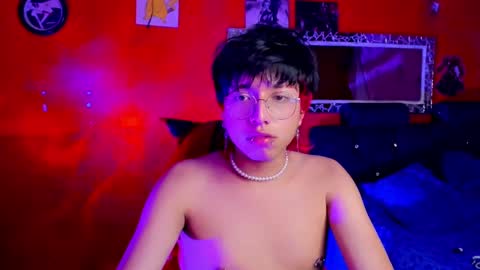 Snapshot of angellonfire chatting on February 18, 12:39 pm Angel online show from February 18, 12:39 pm