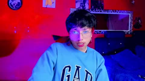 Snapshot of angellonfire chatting on February 18, 3:43 pm Angel online show from February 18, 3:43 pm