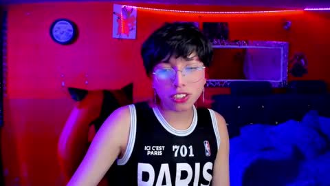 Snapshot of angellonfire chatting on March 9, 4:16 am Angel online show from March 9, 4:16 am