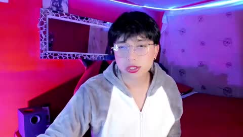 Snapshot of angellonfire chatting on September 30, 12:59 am Angel online show from September 30, 12:59 am