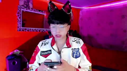 Snapshot of angellonfire chatting on October 12, 4:33 am Angel online show from October 12, 4:33 am