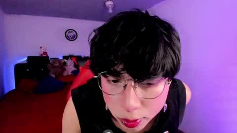 Snapshot of angellonfire chatting on June 7, 5:33 am Angel online show from June 7, 5:33 am