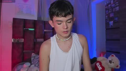 Angelo I work from home this is my room  online show from January 17, 9:06 am