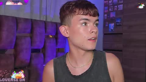 Angelo I work from home this is my room  online show from March 7, 12:01 pm