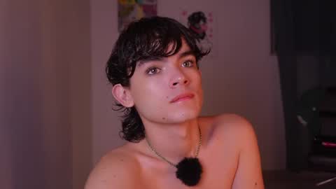 Angelo I work from home this is my room  online show from June 25, 2:11 am