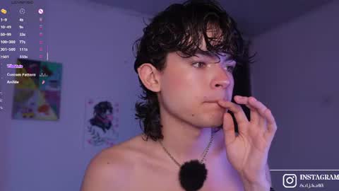 Angelo I work from home this is my room  online show from July 8, 12:26 am