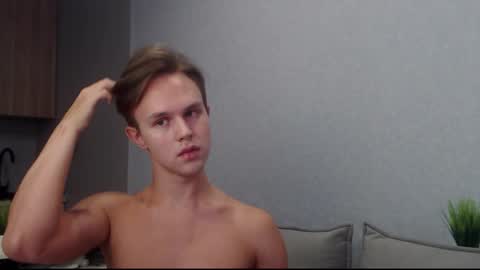 Angel online show from September 26, 9:13 am