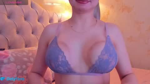 angelrose2323 online show from September 11, 6:24 am