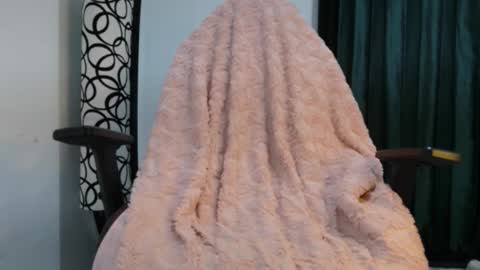 ivanna online show from December 16, 4:50 am