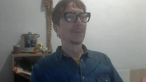 Snapshot of angelsound777 chatting on April 4, 6:16 pm angelsound777 online show from April 4, 6:16 pm