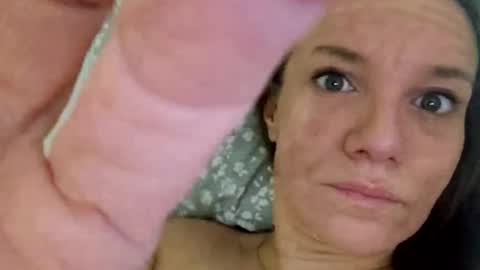 angelvanderpool71 online show from January 19, 2:47 am