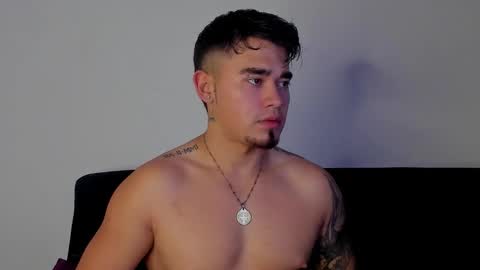 Angel Fox online show from December 3, 5:37 am