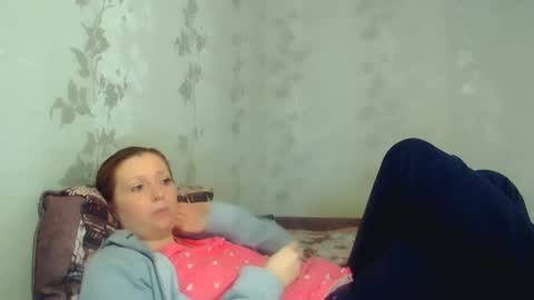 Snapshot of angelxsexy chatting on February 14, 2:25 pm AngelxSexy online show from February 14, 2:25 pm