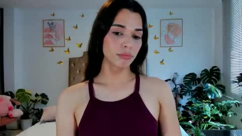 Snapshot of angie_modelo chatting on April 28, 7:52 pm Anabella online show from April 28, 7:52 pm