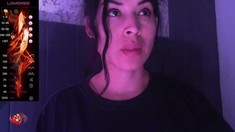 Snapshot of angiebaxter chatting on February 26, 12:49 am Angiebaxt online show from February 26, 12:49 am