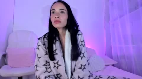 Snapshot of angiiebylpz chatting on December 6, 3:41 am violeth lopez online show from December 6, 3:41 am