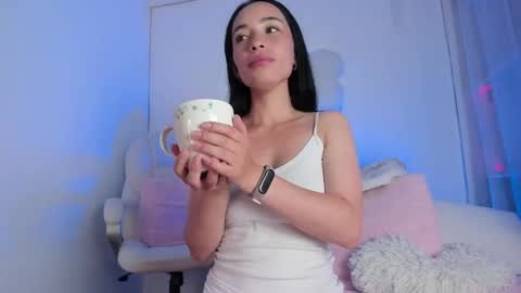 Snapshot of angiiebylpz chatting on March 9, 4:16 am violeth lopez online show from March 9, 4:16 am