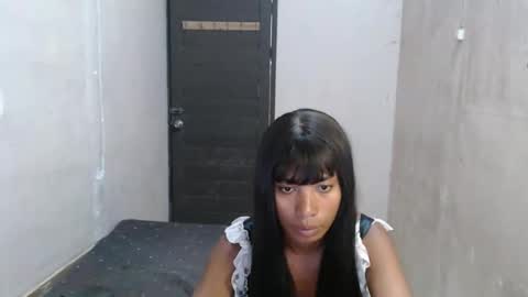 angolahugecock online show from April 14, 12:05 am