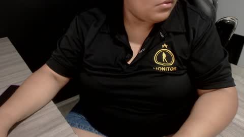 angy online show from January 31, 10:10 am