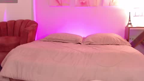     online show from January 11, 7:08 pm