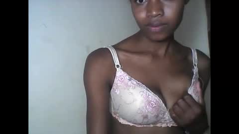 Snapshot of anicha_69 chatting on May 29, 5:55 pm anicha_69 online show from May 29, 5:55 pm