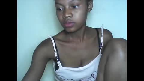 Snapshot of anicha_69 chatting on June 8, 7:25 pm anicha_69 online show from June 8, 7:25 pm