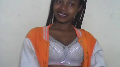 Snapshot of anicha_69 chatting on July 7, 9:19 pm anicha_69 online show from July 7, 9:19 pm