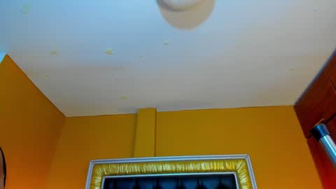 Snapshot of anievans_ chatting on February 3, 5:24 pm Ani Time schedule 0600 - 1400 GMT -5 online show from February 3, 5:24 pm