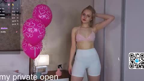 Alice online show from November 23, 3:23 pm