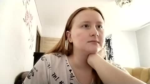 Anika online show from August 8, 10:39 am