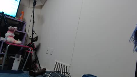 Snapshot of animergamergirl chatting on February 21, 10:15 pm Twitter at animegamergrl. No vids for sale on Chaturbate. online show from February 21, 10:15 pm