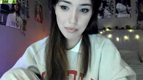 Snapshot of anisa_sweet chatting on September 15, 5:18 am Anisa Moan from LovenseWet from Tip MenuOpen for Private online show from September 15, 5:18 am
