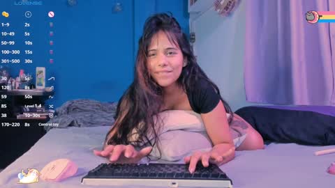 Anisahade online show from February 9, 1:00 am