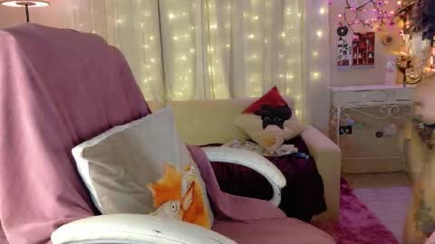 Snapshot of anisahade chatting on April 8, 3:12 pm Anisahade online show from April 8, 3:12 pm