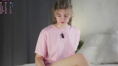 AnishaVivo online show from December 14, 12:32 pm