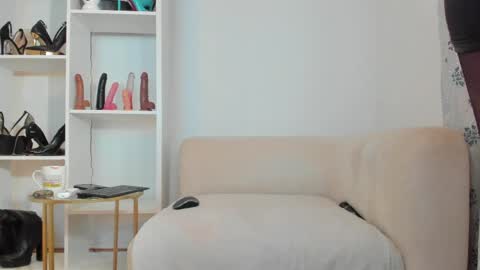 Snapshot of anisialuna_ chatting on June 2, 7:32 am Luna online show from June 2, 7:32 am