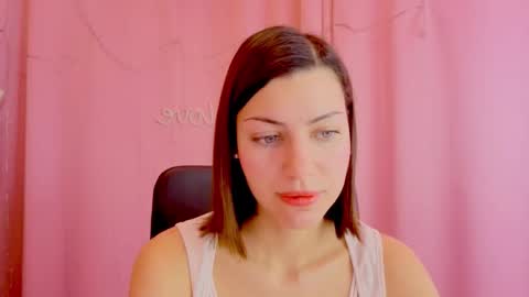 Snapshot of aniskyy chatting on February 8, 3:48 pm Anni online show from February 8, 3:48 pm