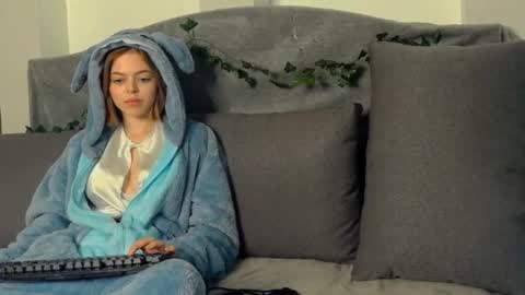 Snapshot of anita__grey chatting on December 19, 11:35 pm anita__grey online show from December 19, 11:35 pm