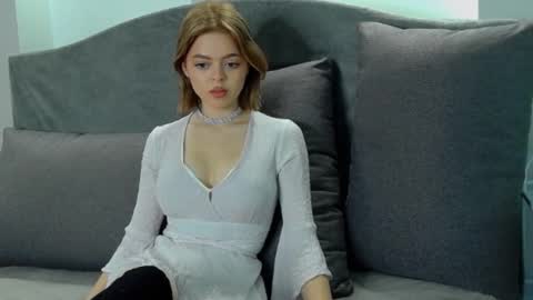 Snapshot of anita__grey chatting on December 22, 6:59 pm anita__grey online show from December 22, 6:59 pm