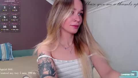 anita_delicious online show from April 17, 8:56 pm
