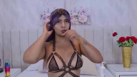 Snapshot of anita_sagegb chatting on August 4, 12:19 pm Dania Lpez online show from August 4, 12:19 pm
