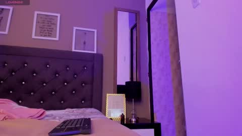 Anitafoxx online show from November 24, 9:36 pm