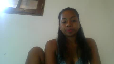 Snapshot of anitah01 chatting on December 21, 6:52 am anitah01 online show from December 21, 6:52 am