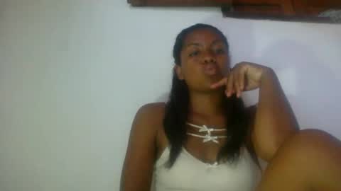 Snapshot of anitah01 chatting on December 22, 1:22 pm anitah01 online show from December 22, 1:22 pm