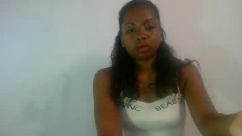 Snapshot of anitah01 chatting on January 3, 5:50 am anitah01 online show from January 3, 5:50 am