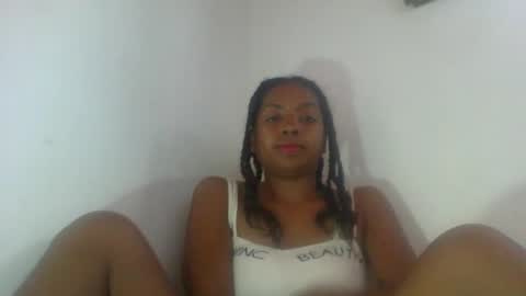 Snapshot of anitah01 chatting on January 13, 9:19 am anitah01 online show from January 13, 9:19 am