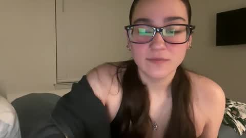 Snapshot of anitayurmoni chatting on December 1, 5:23 am anitayurmoni online show from December 1, 5:23 am