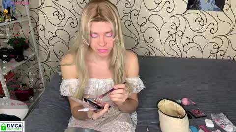 anjalin_sososok online show from February 18, 4:41 am