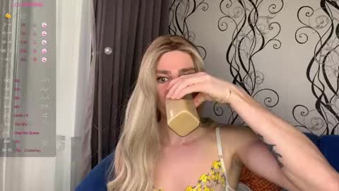 anjalin_sososok online show from March 6, 5:37 am